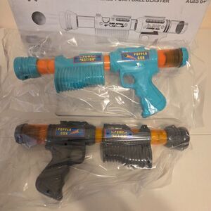 Funtech Air Powered Foam Ball Blaster 2 Pack  Battle with Balls New In Box